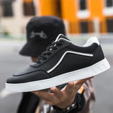Vale Sneakers